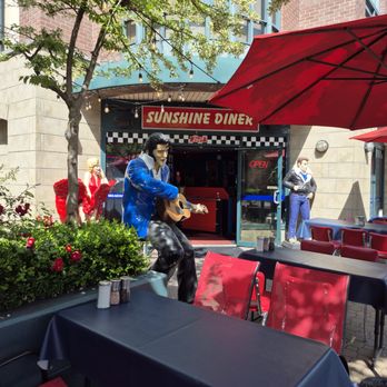 Sunshine Diner - Diners Near Me - Vancouver, British Columbia