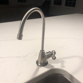 Eenigenburg Quality Water - Reverse osmosis system faucet near the kitchen sink - Water Purification Services Near Me - Saint John, Indiana