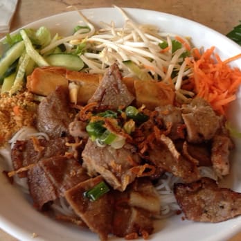 Pho An & Sushi Bar - B4 - Grilled pork bun w/egg roll - Vietnamese Near Me - Conroe, Texas Pho An & Sushi Bar - B4 - Grilled pork bun w/egg roll - Vietnamese Near Me - Conroe, Texas