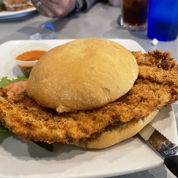 Triple A Cafe - Chicken Sandwich - Breakfast & Brunch Near Me - Fort Worth, Texas