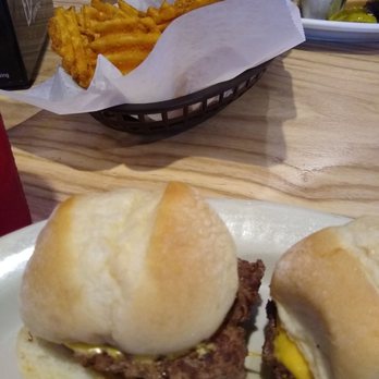 Report In Pub - 1/4 lbs sliders - Pubs Near Me - Omaha, Nebraska Report In Pub - 1/4 lbs sliders - Pubs Near Me - Omaha, Nebraska