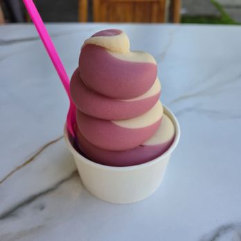 Mason's Creamery - Peanut butter and grape jelly soft serve - Ice Cream & Frozen Yogurt Near Me - Cleveland, Ohio Mason's Creamery - Peanut butter and grape jelly soft serve - Ice Cream & Frozen Yogurt Near Me - Cleveland, Ohio