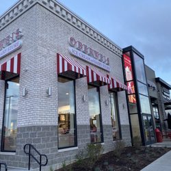 Oberweis Ice Cream and Dairy Store - Oberweis Dairy has sold milk since 1927