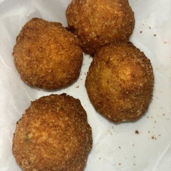 Cypress Trail Hideout - Mac & Cheese Bites - Smokehouse Near Me - Cypress, Texas