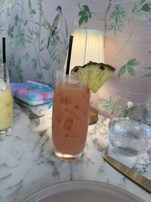 Elaine's Cocktail Kitchen by null