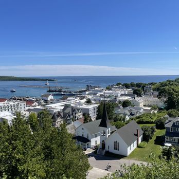 Fort Mackinac - Landmarks & Historical Buildings Near Me - Mackinac Island, Michigan