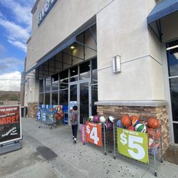 Five Below