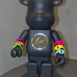 Capsule Store