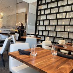 Sophie's - Sarasota - Interior