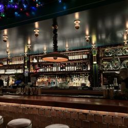 Daisy - Bar Area