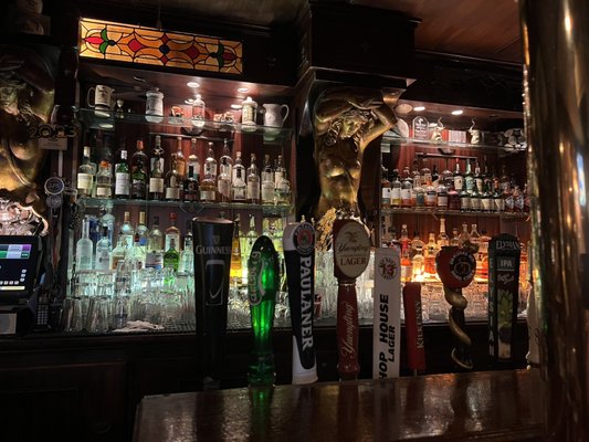 Fiddlers Green Irish Pub & Eatery by null