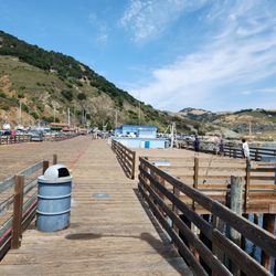 Clean and picturesque pier