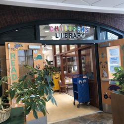 Dobbs Ferry Public Library - Super cute kids section.