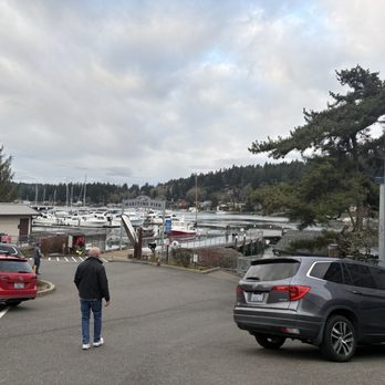 Tides Tavern - Boat lovers paradise - Pubs Near Me - Gig Harbor, Washington