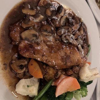 Wine Cellar Restaurant - Chicken Marsala -main course - New American Near Me - Los Gatos, California Wine Cellar Restaurant - Chicken Marsala -main course - New American Near Me - Los Gatos, California