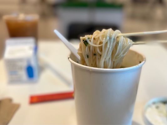 Bun Mee by null