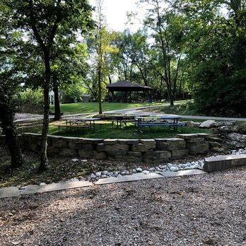 Margaret Stoecker Park - view from big playground to pavilion - Parks Near Me - Ballwin, Missouri Margaret Stoecker Park - view from big playground to pavilion - Parks Near Me - Ballwin, Missouri