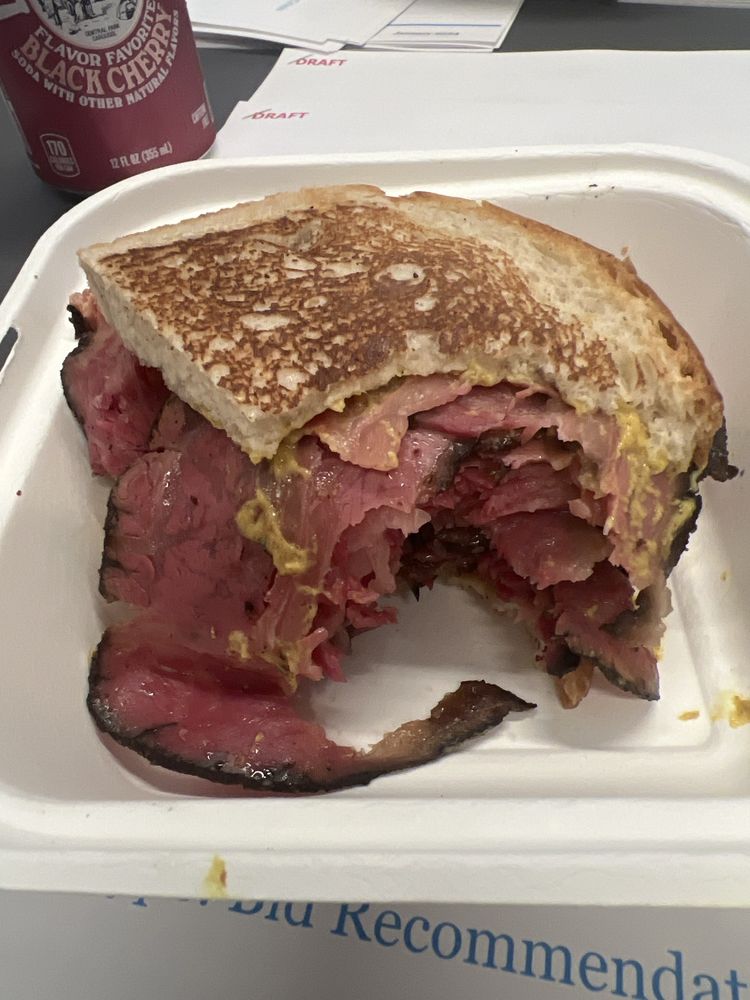 DELI & DOGZ THE PASTRAMI TRUCK Updated September 2024 16 Photos