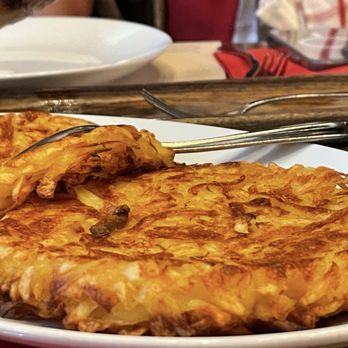 Zeughauskeller - Rosti - Swiss Food Near Me - Zürich, ZH
