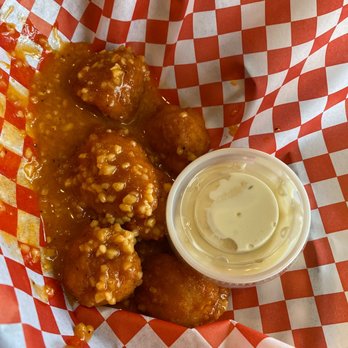 Hobie's Sports Den - chicken nuggies with a side of ketchup - Sports Bars Near Me - Plattsburgh, New York