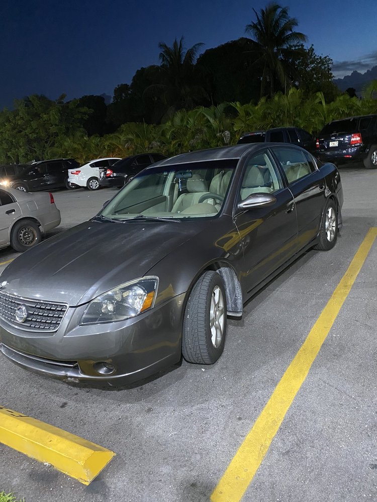 SPECTRA PALMS Updated October 2024 12 Photos 1861 NW 46th Ave