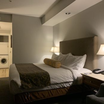 Vino Bello Resort - King Bed with Queen sofabed - Resorts Near Me - Napa, California