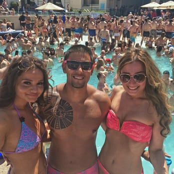 Sienna Entertainment - Always walked in, never waited, always taken care of by Kam. - Party & Event Planning Near Me - Las Vegas, Nevada Sienna Entertainment - Always walked in, never waited, always taken care of by Kam. - Party & Event Planning Near Me - Las Vegas, Nevada