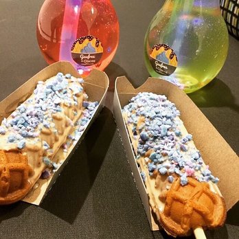 Gaufres & Glaces - Ice Cream & Frozen Yogurt Near Me - Montreal, Quebec