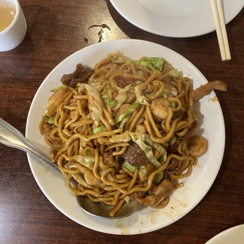 Shanghai Dumpling King - #57. Combination Chow Mein - Shanghainese Near Me - San Francisco, California Shanghai Dumpling King - #57. Combination Chow Mein - Shanghainese Near Me - San Francisco, California