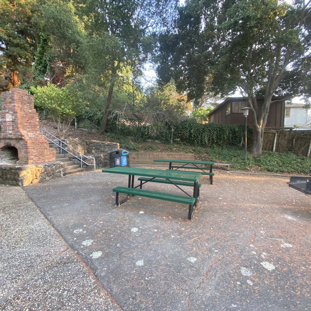 Huber Park - Lower tables and grills - Parks Near Me - El Cerrito, California Huber Park - Lower tables and grills - Parks Near Me - El Cerrito, California