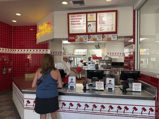 In-N-Out Burger by null