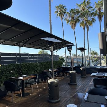 Michael's On Naples - Upstairs patio - Italian Near Me - Long Beach, California