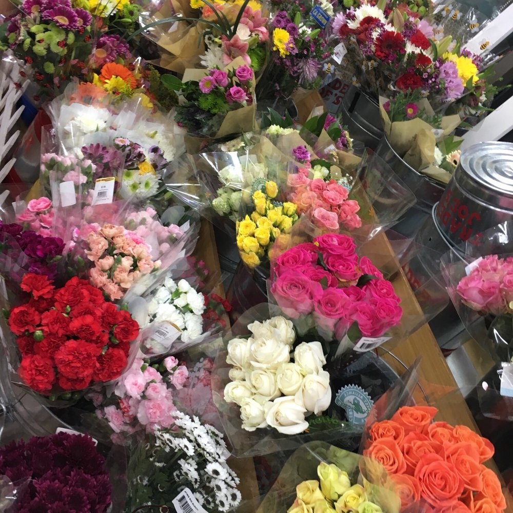 Trader Joe's - Flower selection - Grocery Near Me - Miami, Florida Trader Joe's - Flower selection - Grocery Near Me - Miami, Florida
