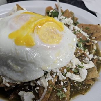 Tata's Cafe - Green chilaquiles - Breakfast & Brunch Near Me - Hawthorne, California Tata's Cafe - Green chilaquiles - Breakfast & Brunch Near Me - Hawthorne, California