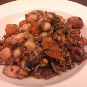 Miel y Mostaza - Puntilla salteada con tomate y ajos tiernos (stir fried baby squid with tomatoes&leek) - Coffee & Tea Near Me - Valencia, V