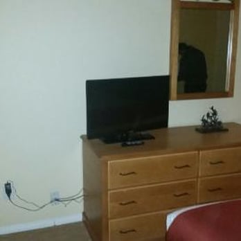 WorldMark Dolphin's Cove - bedroom tv and dresser. - Hotels Near Me - Anaheim, California WorldMark Dolphin's Cove - bedroom tv and dresser. - Hotels Near Me - Anaheim, California