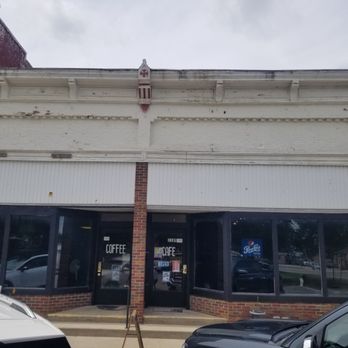 DK'S Eatery - Coffee & Tea Near Me - Marengo, Iowa
