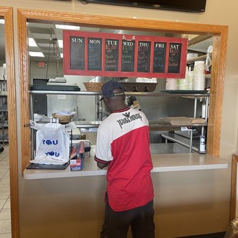 Allen K Ryan's - Inside - Barbeque Near Me - Howell, Michigan