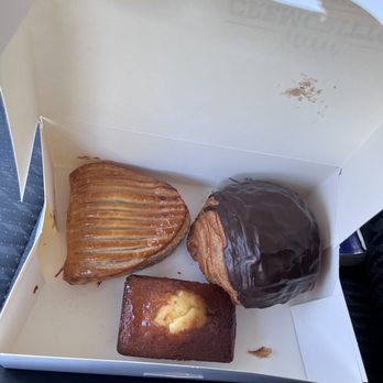 Cremcrittos - Apple turnover, lemon cake, and chocolate... - Bakeries Near Me - McKinney, Texas Cremcrittos - Apple turnover, lemon cake, and chocolate... - Bakeries Near Me - McKinney, Texas