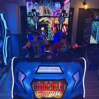 Full Tilt Tavern - Sports Bars Near Me - Minneapolis, Minnesota Full Tilt Tavern - Sports Bars Near Me - Minneapolis, Minnesota
