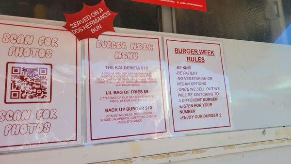 Lo's Burgers by null