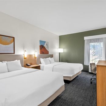 Spark by Hilton Bardstown - Guest room - Hotels Near Me - Bardstown, Kentucky