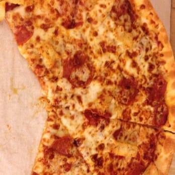 Pizza Hut - Can't find the chicken on the pizza - Pizza Near Me - Davie, Florida Pizza Hut - Can't find the chicken on the pizza - Pizza Near Me - Davie, Florida