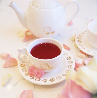 Hello Kitty Café by null