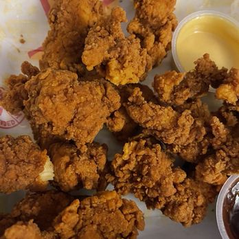 Hardee's - 5 Piece Hand-Breaded Chicken Tender Platter - Fast Food Near Me - Midlothian, Virginia