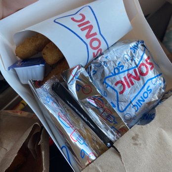 Sonic Drive-In - Mozzarella Sticks, Chili Cheese Coney, SONIC - Cheeseburger - Fast Food Near Me - Concordia, Kansas