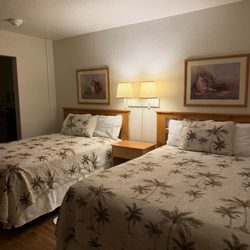 Tequesta Palms Inn