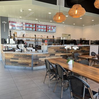 Hiccups - Inside - Coffee & Tea Near Me - Long Beach, California