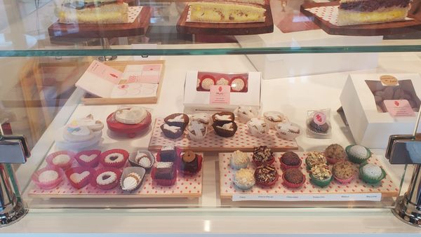 Moi Peruvian Homemade Bakery by null