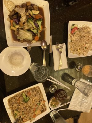 Anong's | Thai Cuisine by null